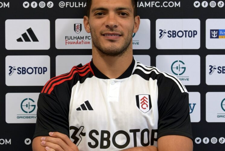 Official: Fulham Signs Jimenez From Wolves 