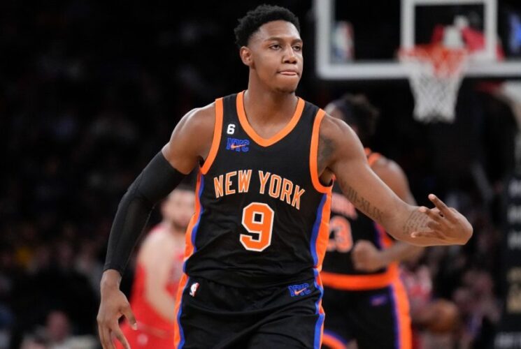 Raptors send RJ Barrett to the Knicks in exchange for OG Anunoby.