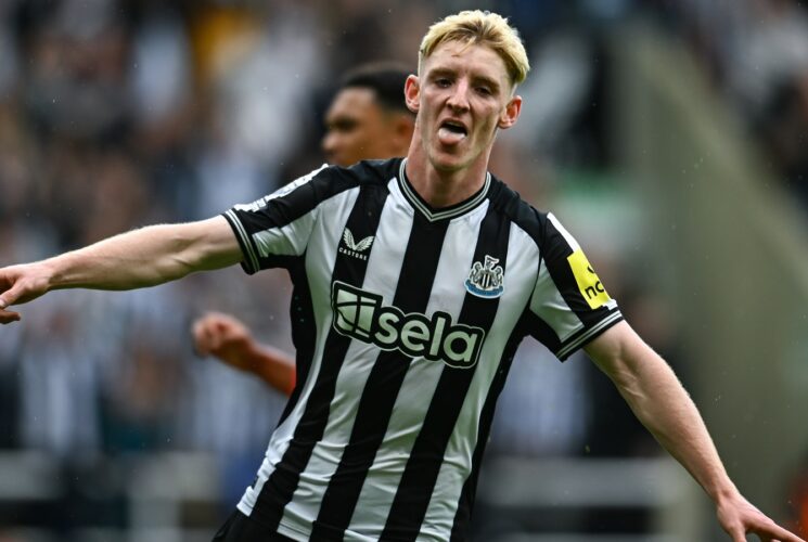 Newscastle 1-0 Manchester United: Anthony Gordon breaks 53-year jinx