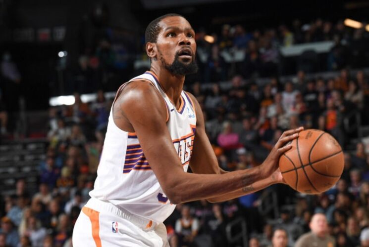 KEVIN DURRANT MAKES HISTORY