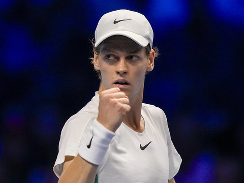 Australian Open: Sinner Sinks Rublev, Set Semi-finals Showdown with Djokovic