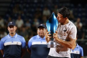Luciano Darderi with Cordoba Open title 