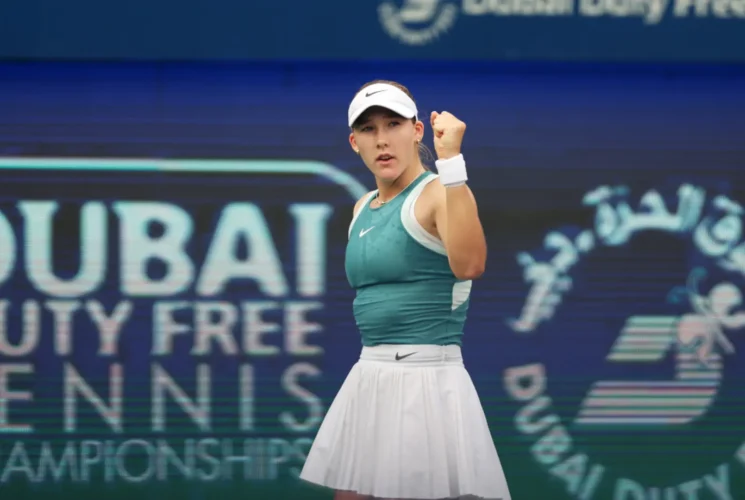 Andreeva shocks Swiatek to become the youngest semifinalist in Dubai