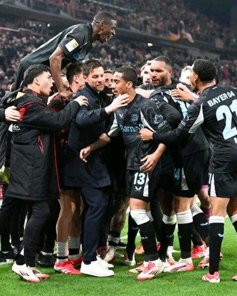 Schick’s last-gasp goal seals epic comeback for Leverkusen