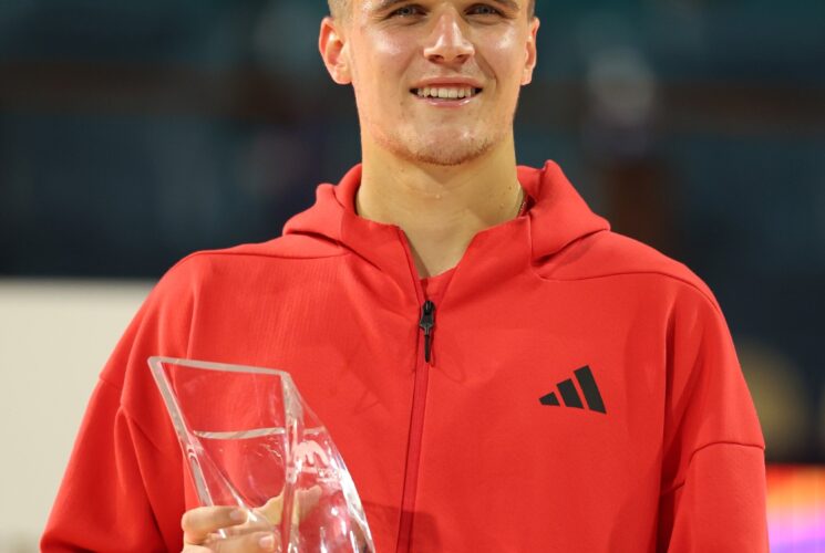 Mensik shocks Djokovic, Becomes second youngest player to win Miami Open