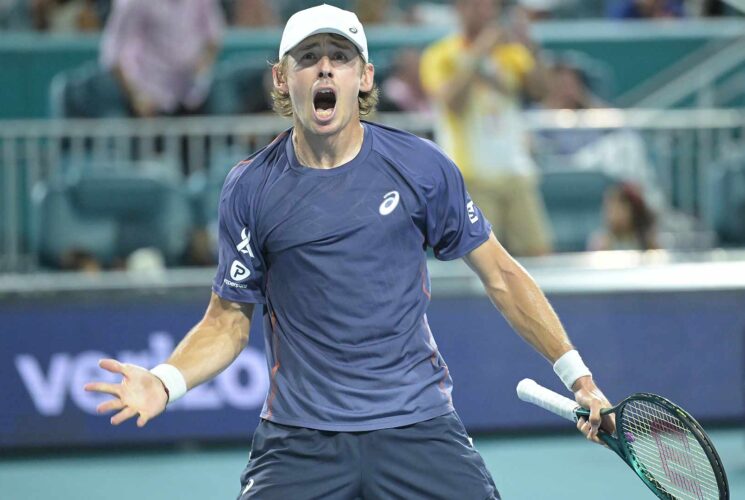 Miami Open: De Minaur to meet Berrettini after fighting off Fonseca