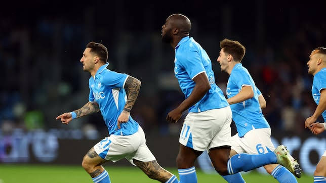 Napoli triumphs over Milan, piles pressure on Inter