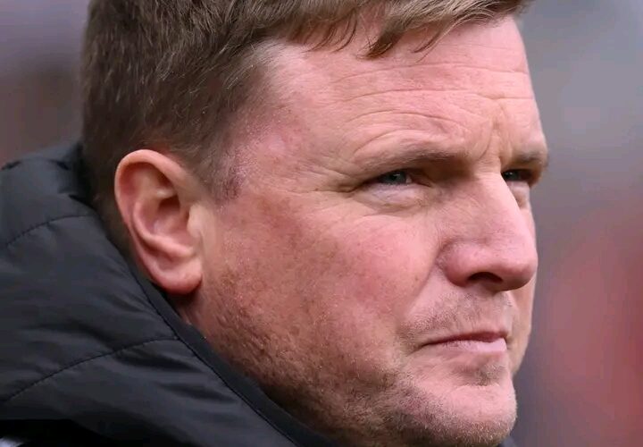 Newcastle United Manager Eddie Howe Battling Pneumonia