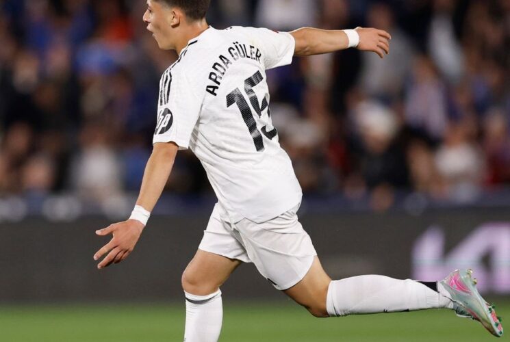 Guler’s stunner keeps Los Blancos title hopes alive
