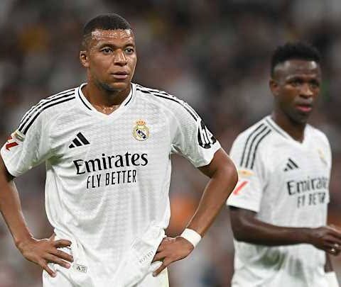 Madrid crumbles in title race, loses to Valencia as Vini misses pen