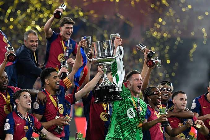 Barca steals it late to win Copa del Rey