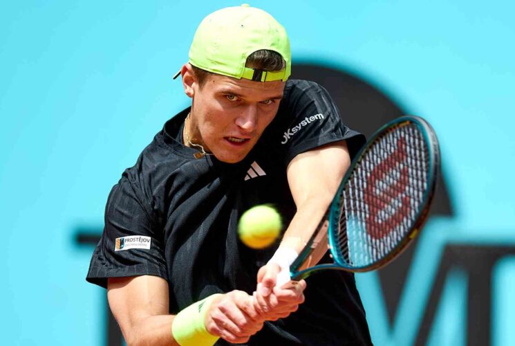 Mensik extends winning streak, make history to reach quarter finals in Madrid