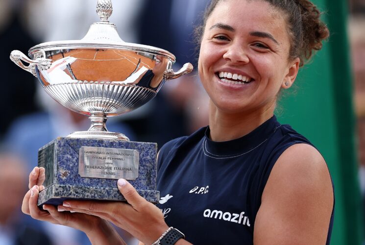 Paolini beats Gauff to lift title in Rome