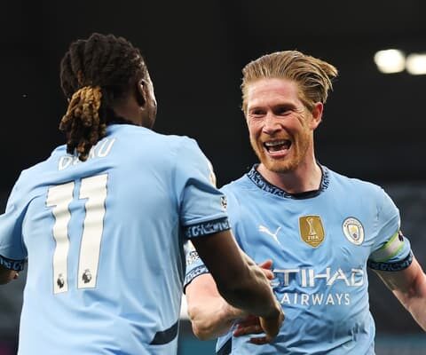 Manchester City Edge Past Wolves in Tight Etihad Encounter
