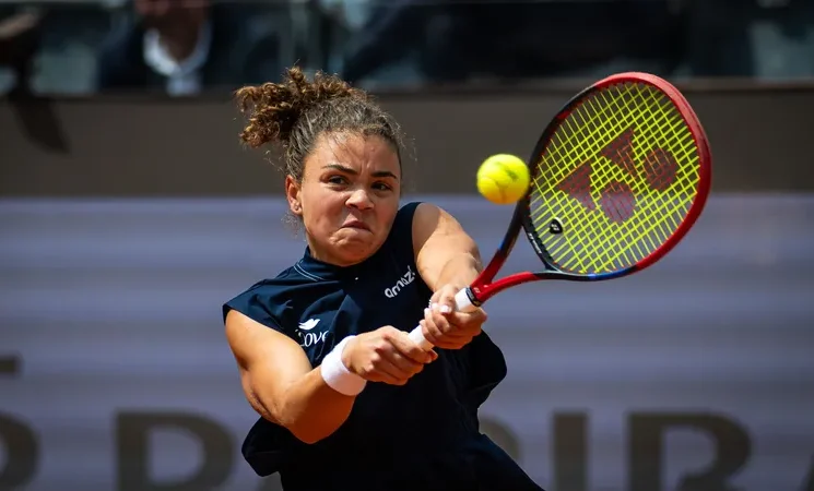 Paolini matches into the semis with comeback victory against Shnaider in Rome