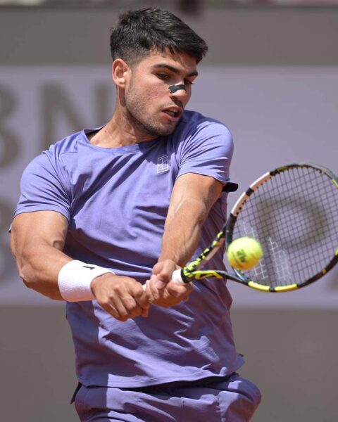 Alcaraz breezes past Lajovic to begin Rome campaign with victory