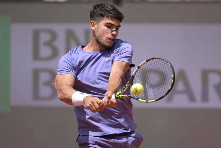 Alcaraz breezes past Lajovic to begin Rome campaign with victory