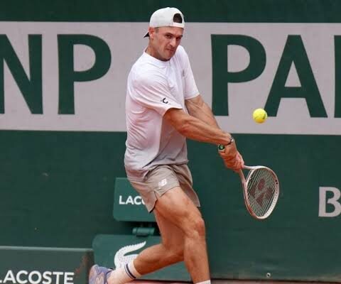 Tommy Paul reach 200th career wins to enter fourth round