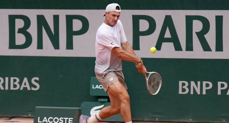 Tommy Paul reach 200th career wins to enter fourth round