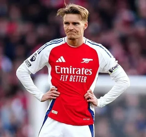 “Odegaard is Arsenal’s captain by teammate” Arteta responds to Tony Adams’ criticism